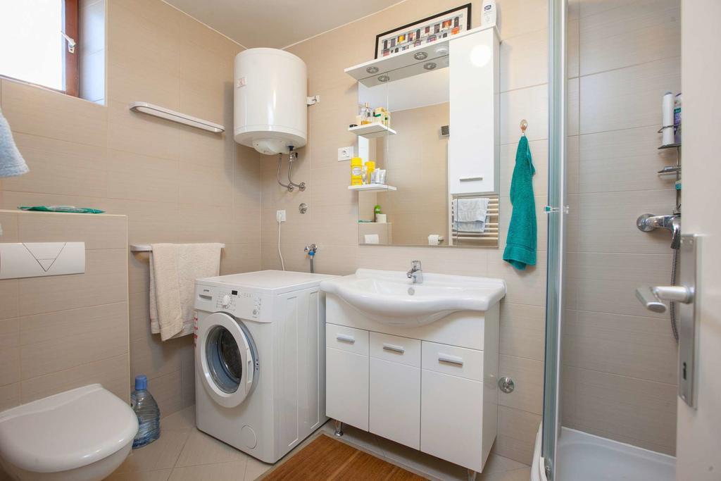 Holiday Home Luma 포드고라 객실 사진